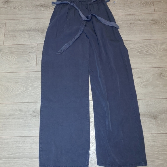 Primped Breezy Pants - Picture 1 of 8